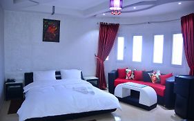 Hotel Hadaik Ain Asserdoune
